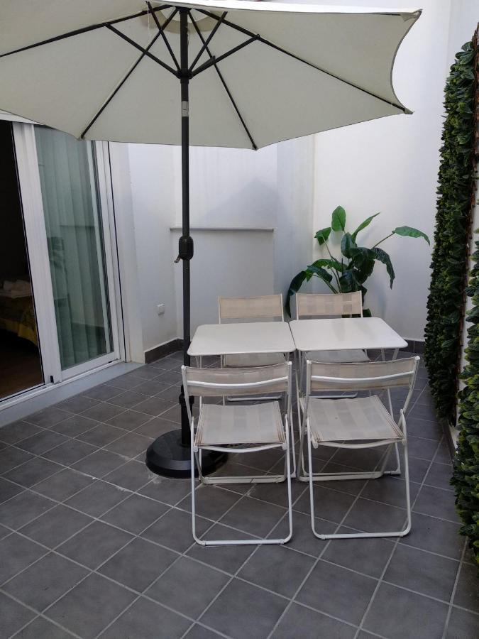 Caleta Homes - Apartamentos Pompidou Malaga Bagian luar foto