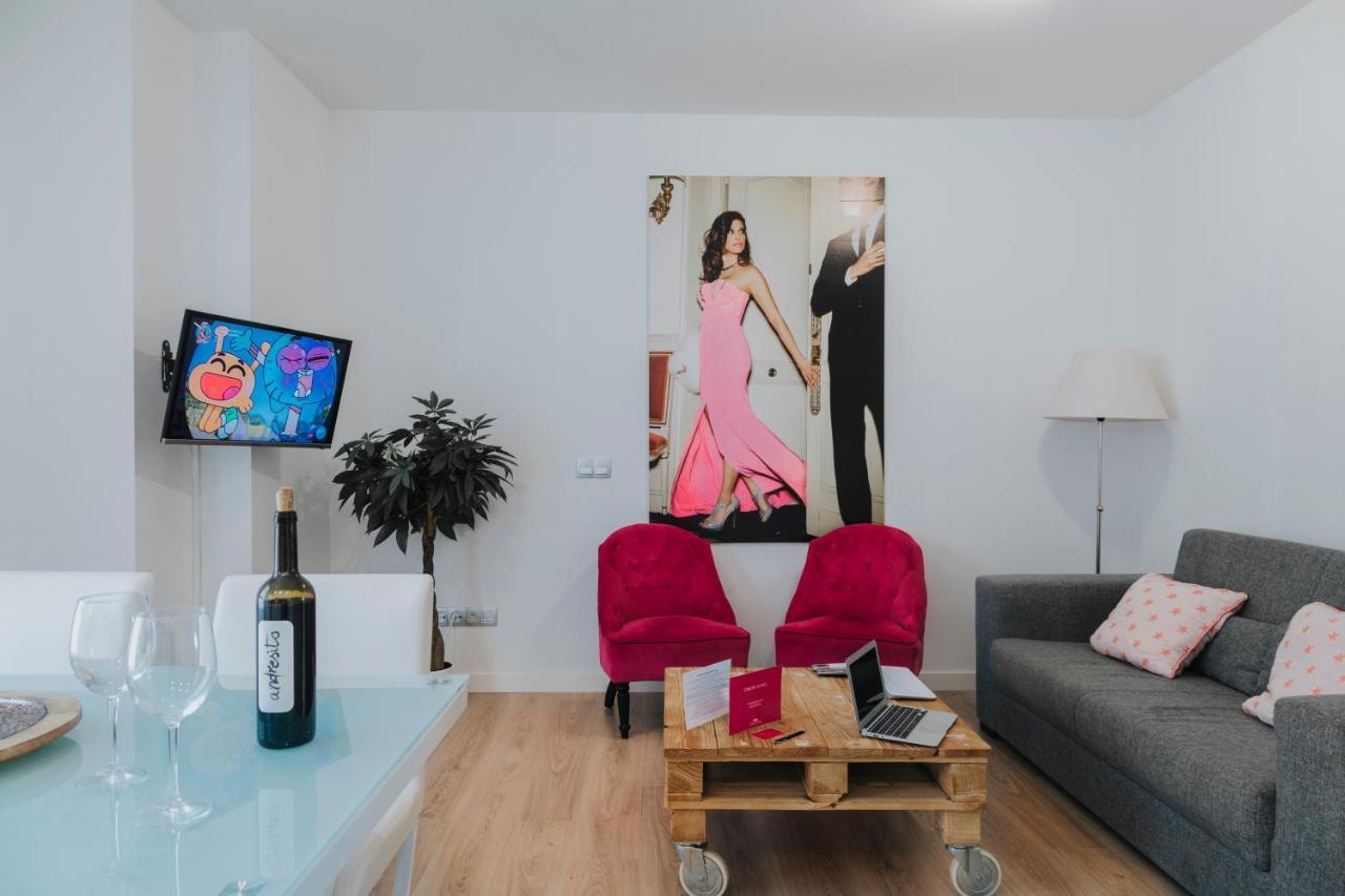 Caleta Homes - Apartamentos Pompidou Malaga Bagian luar foto