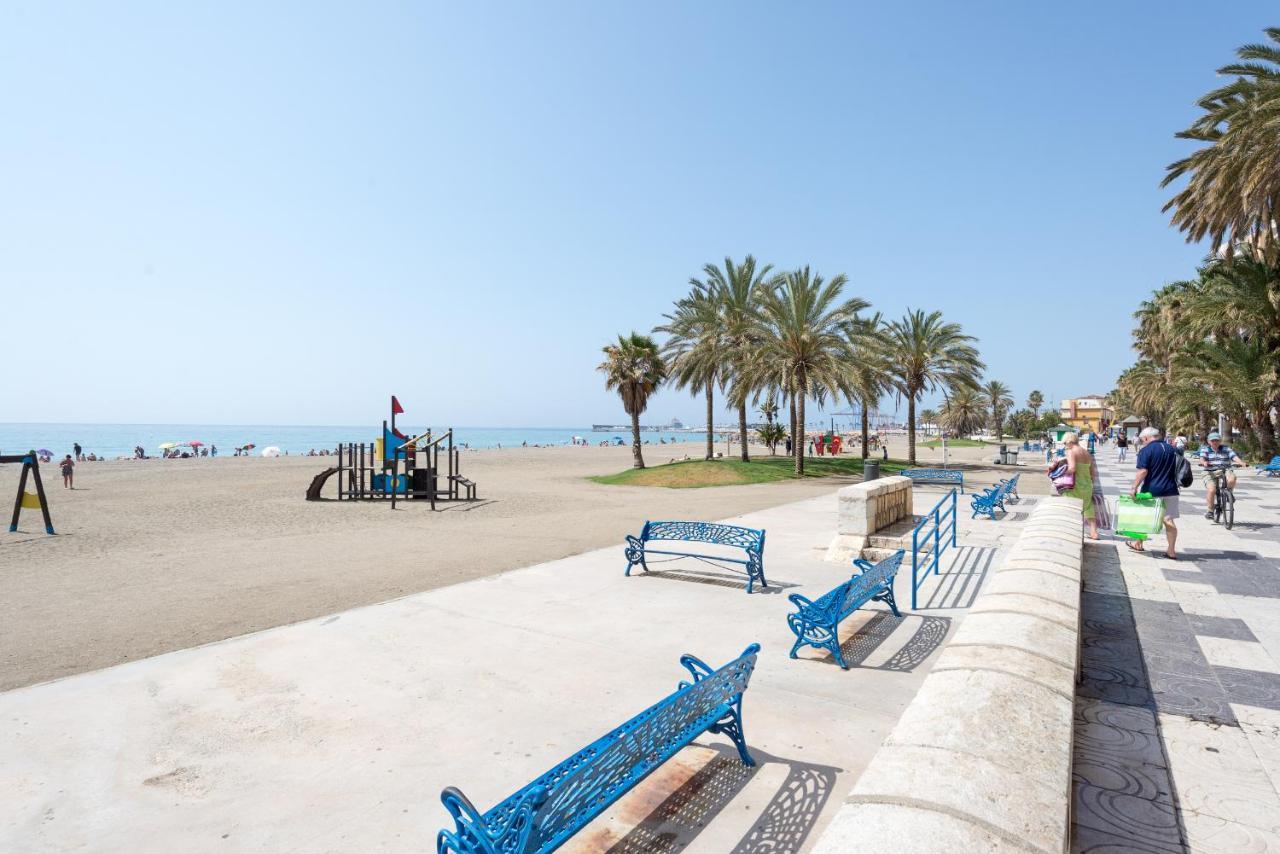 Caleta Homes - Apartamentos Pompidou Malaga Bagian luar foto
