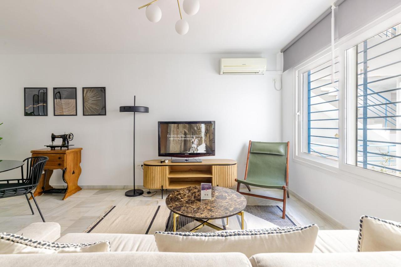Caleta Homes - Apartamentos Pompidou Malaga Bagian luar foto